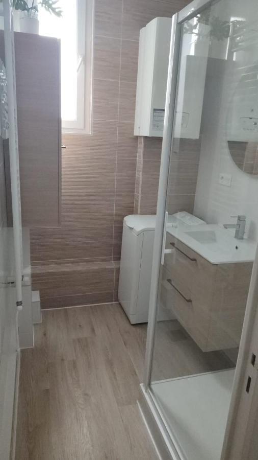 Logement Place D'Erlon Hypercentre Avec Balcon Διαμέρισμα Ρενς Εξωτερικό φωτογραφία