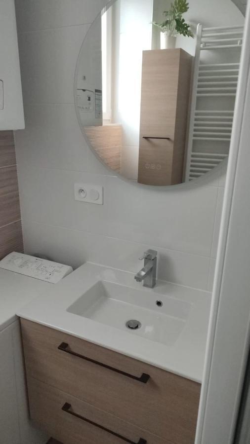 Logement Place D'Erlon Hypercentre Avec Balcon Διαμέρισμα Ρενς Εξωτερικό φωτογραφία